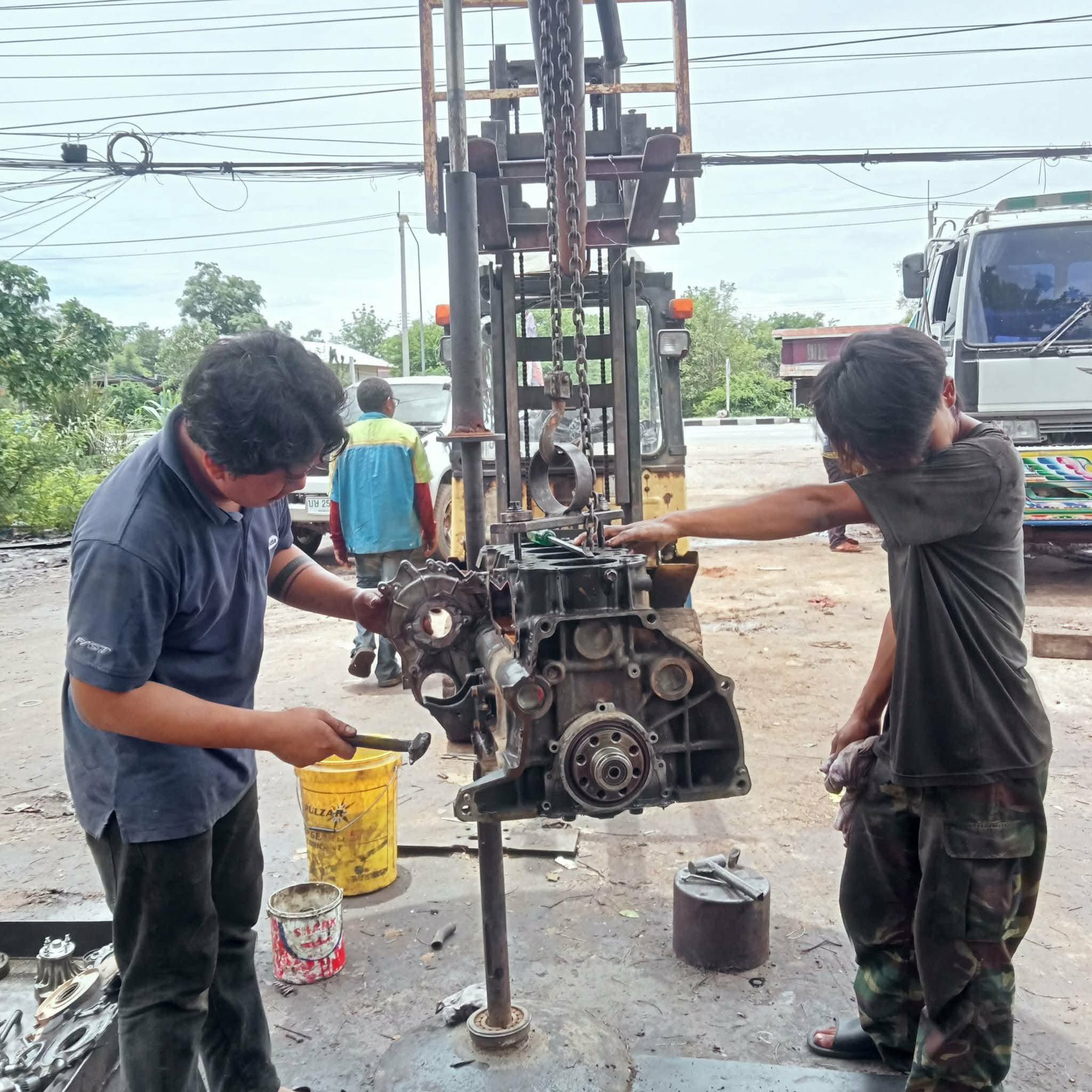 ซ่อมรถบรรทุกนอกสถานที่